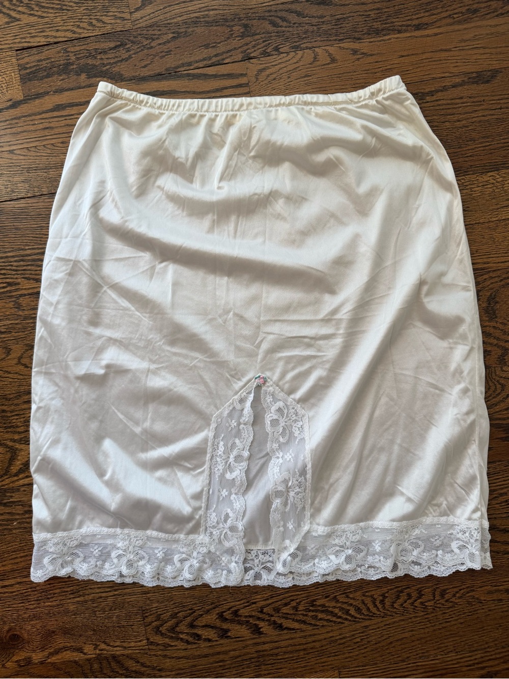 Leggs Vintage Slip Skirt White with Lace Trim and Flower Detail M Made in USA